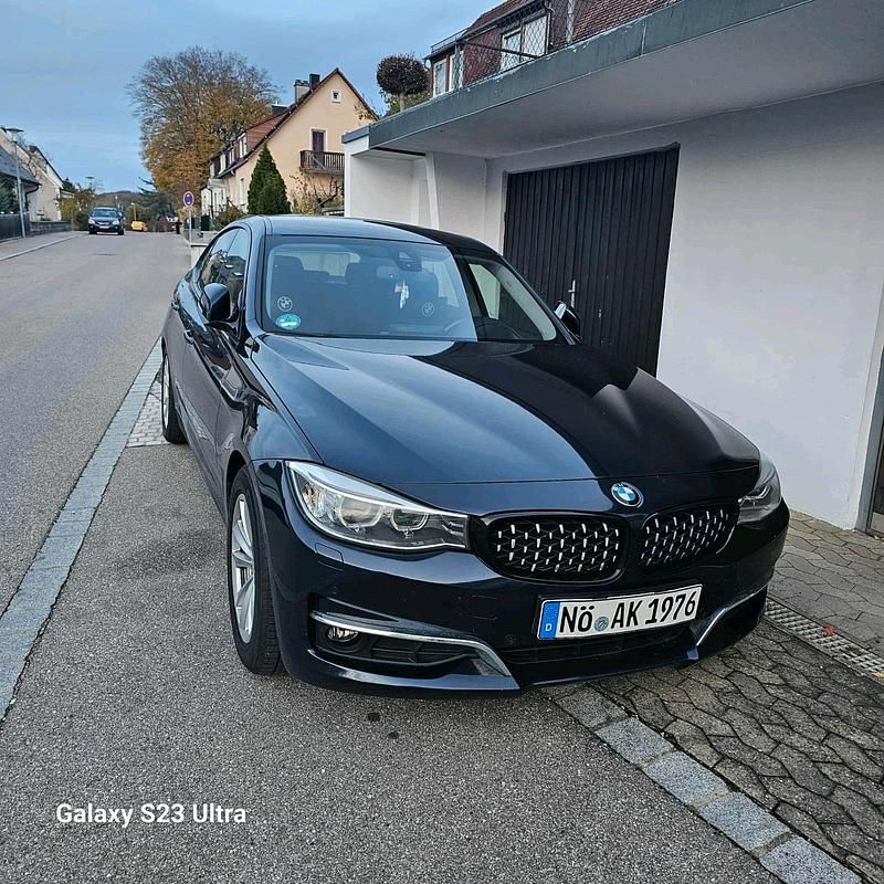 Gebraucht BMW 320 190 PS (139 kW) 2014 Blau Limousine
