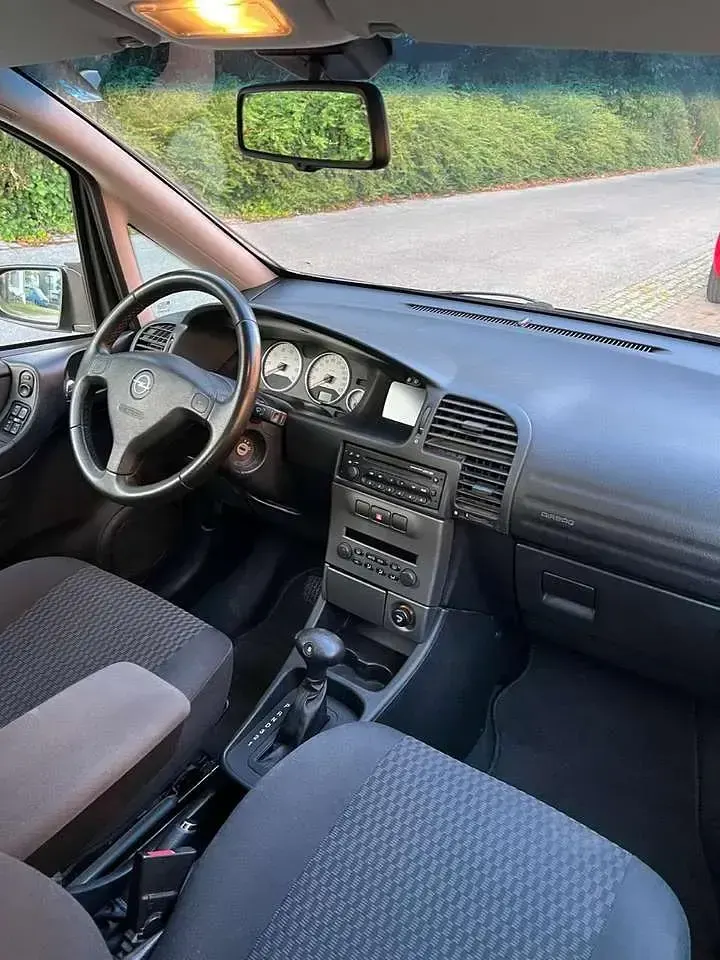 Gebraucht Opel Zafira 116 PS (85 kW) 2004 Van / Kleinbus