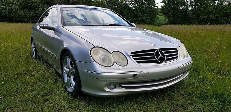 Gebraucht Mercedes CLK500 306 PS (225 kW) 2004 Coupé