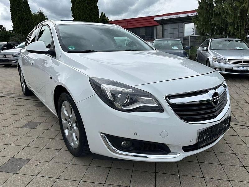 Weiß Gebraucht 2015 Opel Insignia Sport Kombi | 5.350 € (Superpreis) - Bild 1/4