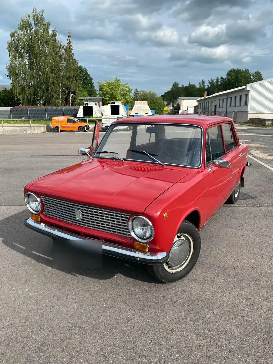 Gebraucht Lada 2101 60 PS (44 kW) 1985 Rot Limousine