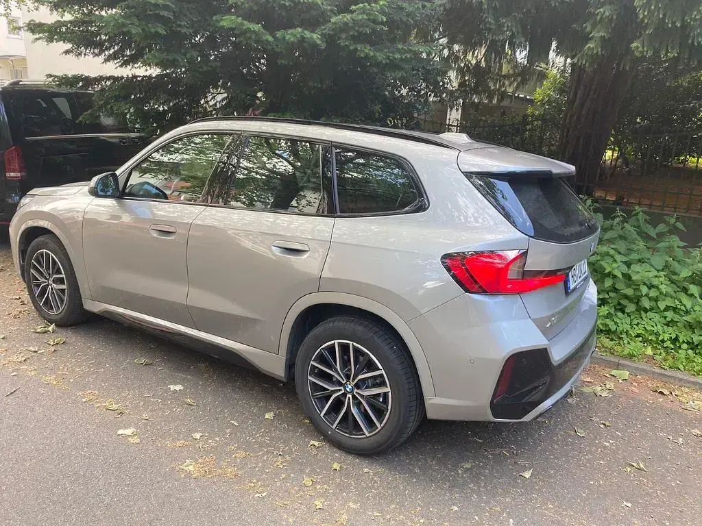 Gebraucht BMW X1 Sport Line 163 PS (119 kW) 2026 Grau SUV
