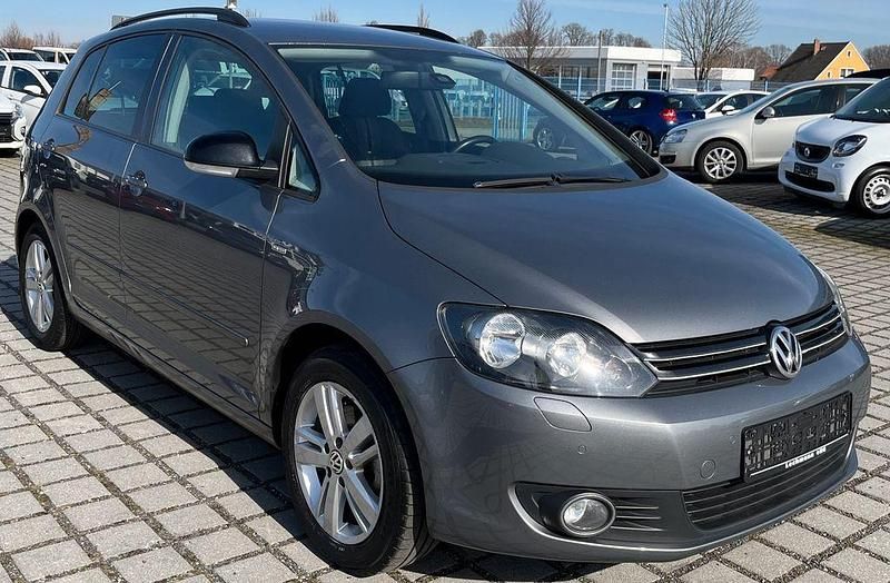Gebraucht VW Golf VII Match 122 PS (89 kW) 2012 Grau Limousine