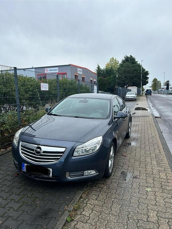 Blau Gebraucht 2011 Opel Insignia Limousine | 5.100 € (Fairer Preis) - Bild 1/4