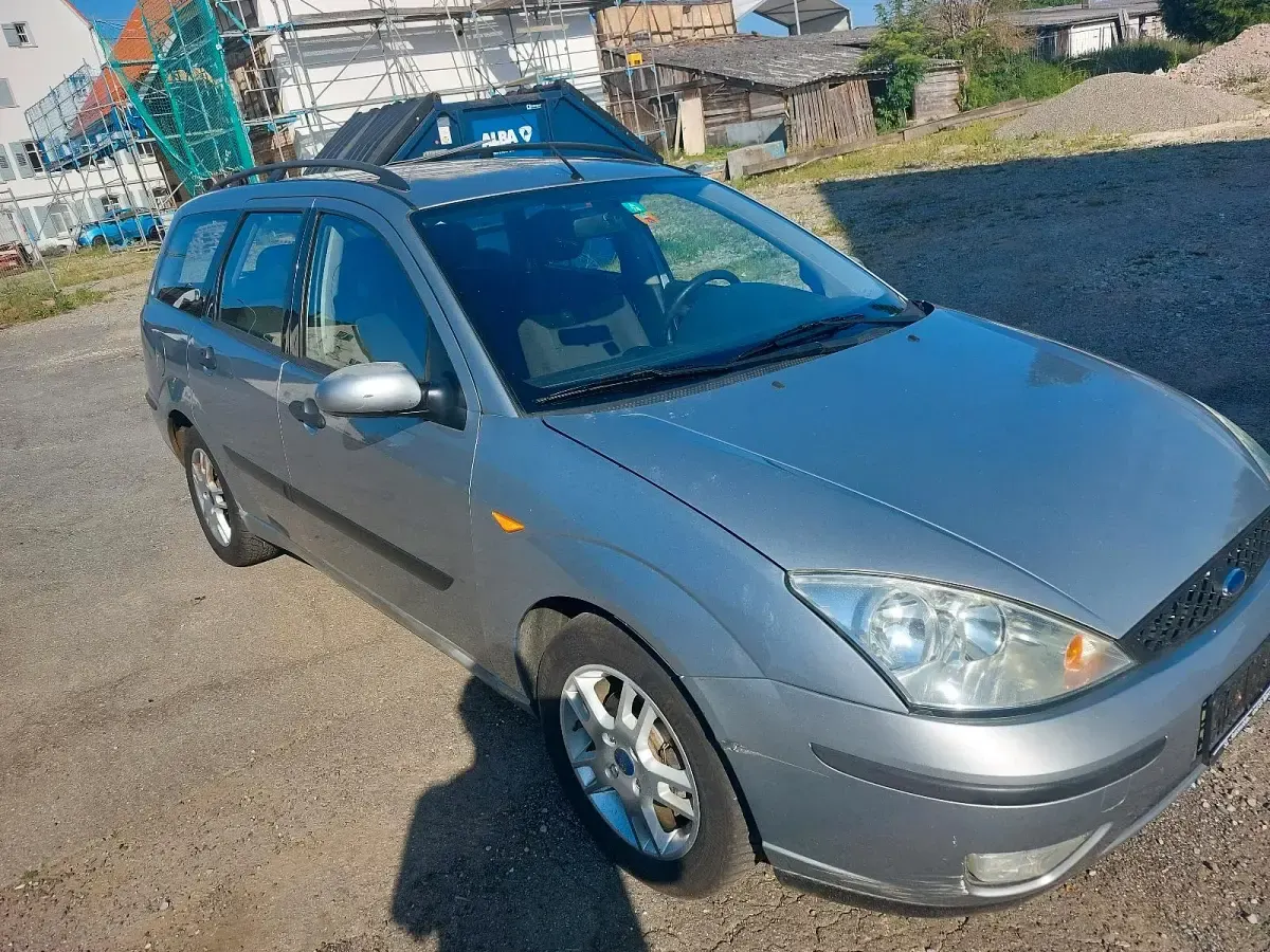 Gebraucht Ford Focus 115 PS (84 kW) 2004 Silber Kombi