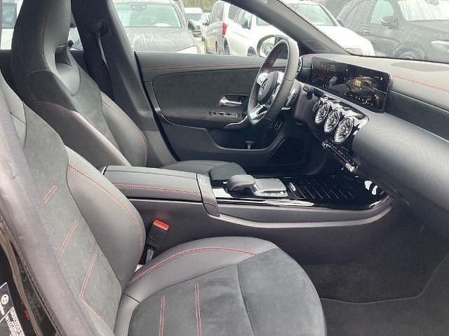 Gebraucht Mercedes CLA250e 218 PS (160 kW) 2023 Limousine