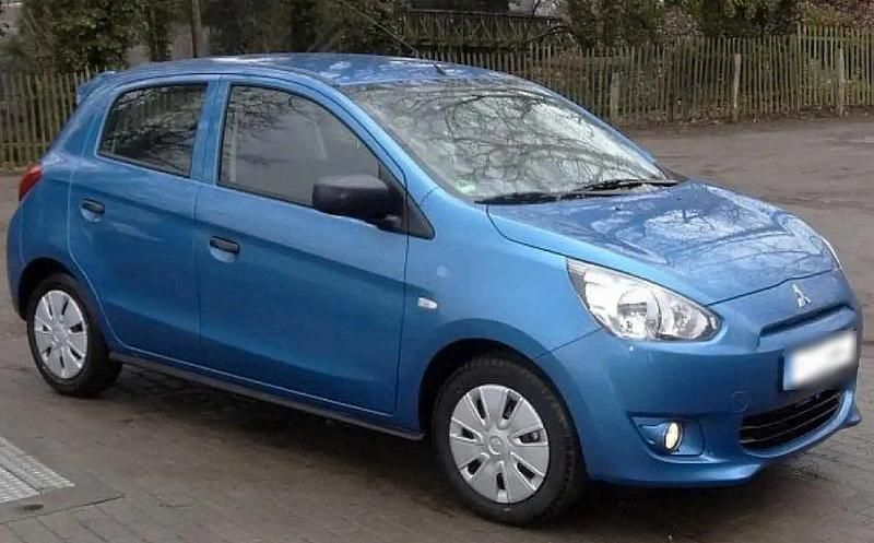 Second-hand Mitsubishi Space Star 80 CP (58 kW) 2013 Albastru Monovolum