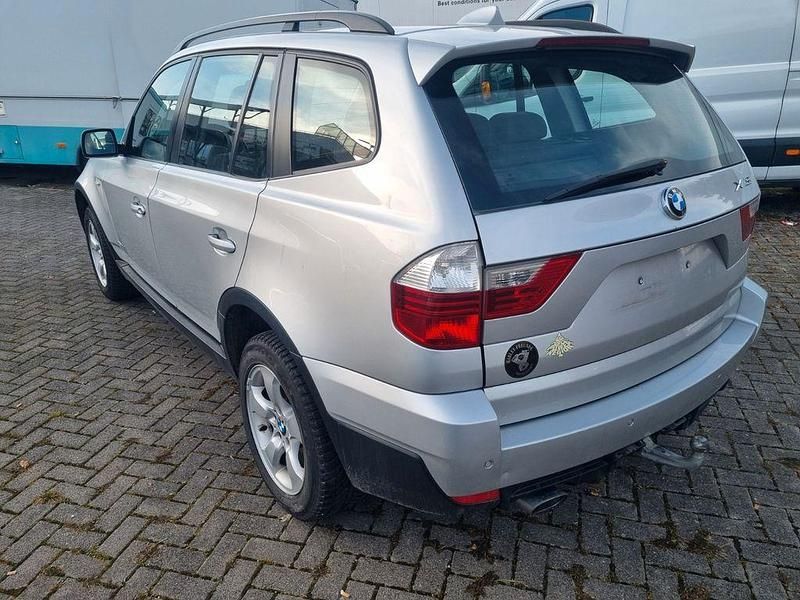 Gebraucht BMW X3 143 PS (105 kW) 2009 Silber SUV