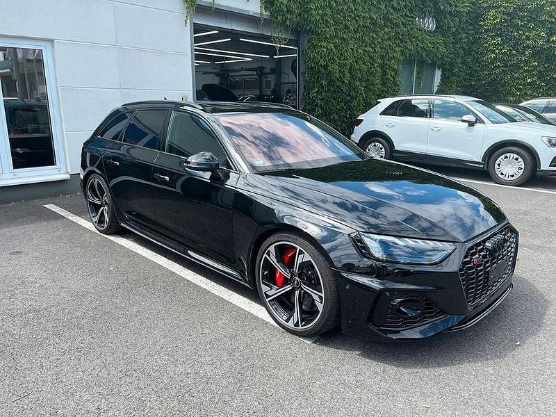 Gebraucht Audi RS4 Sport 450 PS (330 kW) 2022 Schwarz Kombi