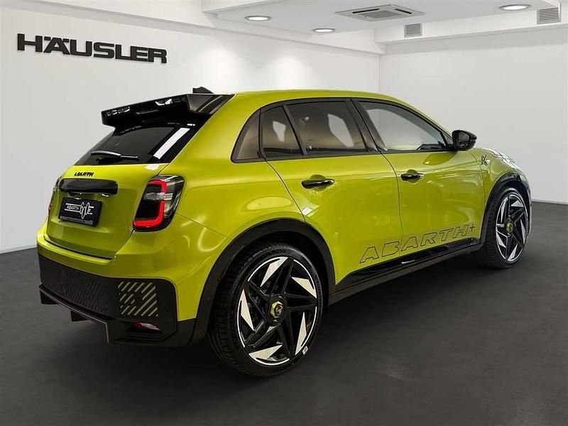 Neu Abarth 600e Scorpionissima 206 kW (281 PS) 2025 Acid green SUV