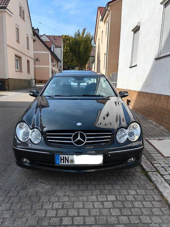 Schwarz Gebraucht 2004 Mercedes CLK240 Avantgarde Coupé | 7.399 € - Bild 1/4