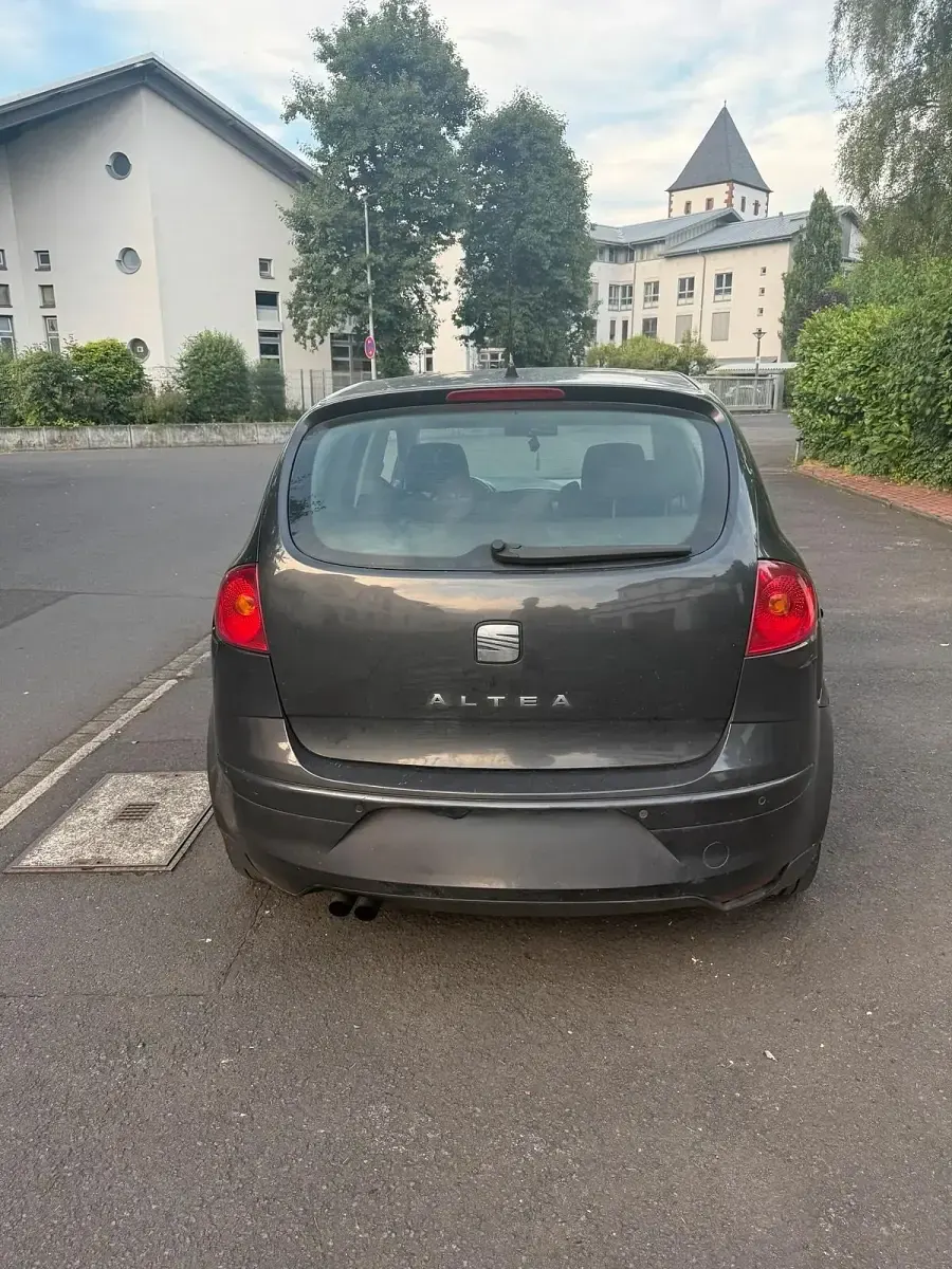 Gebraucht Seat Altea 140 PS (102 kW) 2004 Schwarz Van / Kleinbus