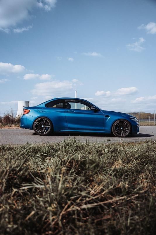 Blau Gebraucht 2017 BMW M2 M Performance Coupé | 39.499 € (Superpreis) - Bild 1/4