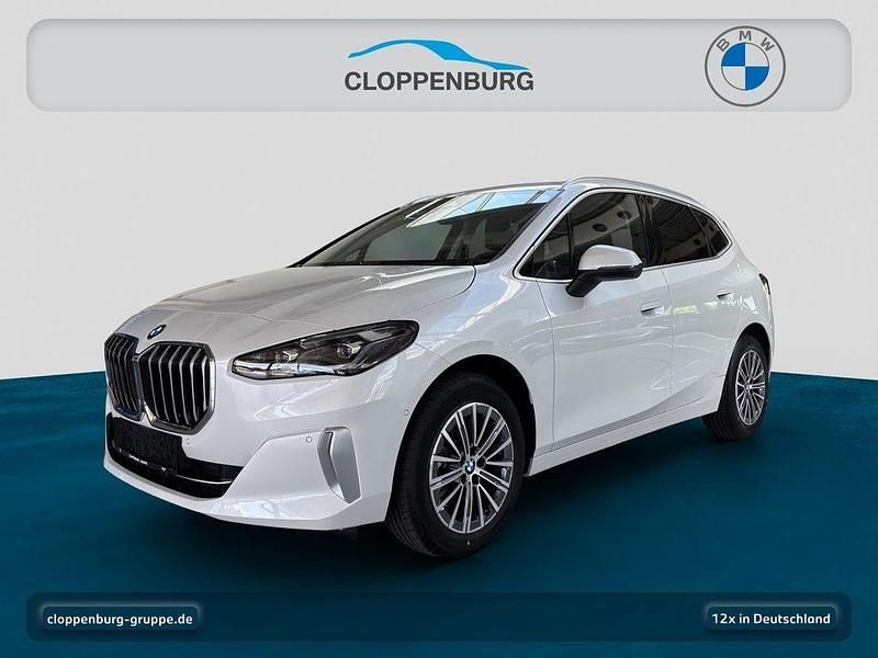 Mineralweiss Neu 2025 BMW 218 Active Tourer Luxury Line Van / Kleinbus | 40.740 € (Etwas zu teuer) - Bild 1/3