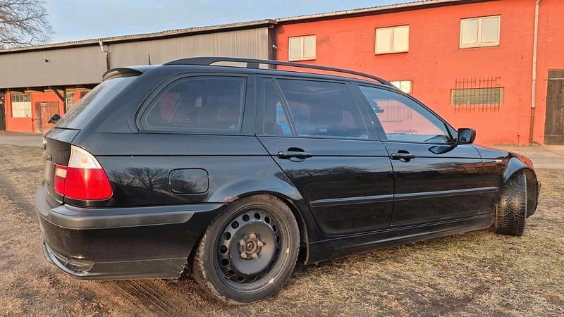 Gebraucht BMW 330 204 PS (150 kW) 2005 Schwarz Kombi