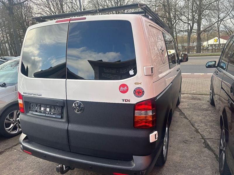 Gebraucht VW Transporter 131 PS (96 kW) 2008 Grau Van