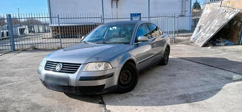 Gebraucht VW Passat 116 PS (85 kW) 2004 Andere farben Limousine