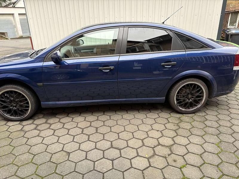 Gebraucht Opel Vectra Edition 140 PS (102 kW) 2007 Limousine