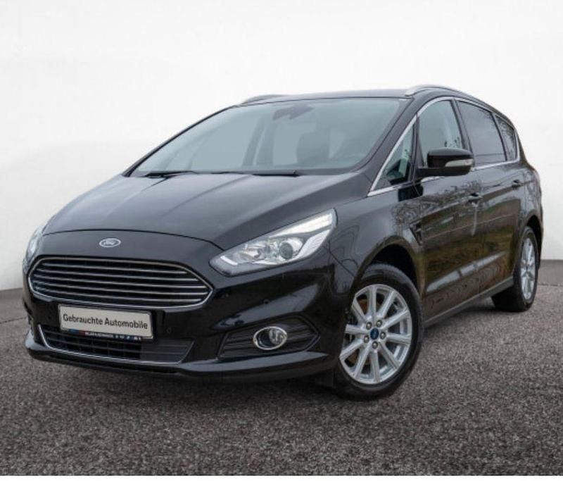 Gebraucht Ford S-MAX Titanium 160 PS (117 kW) 2018 Schwarz Van / Kleinbus