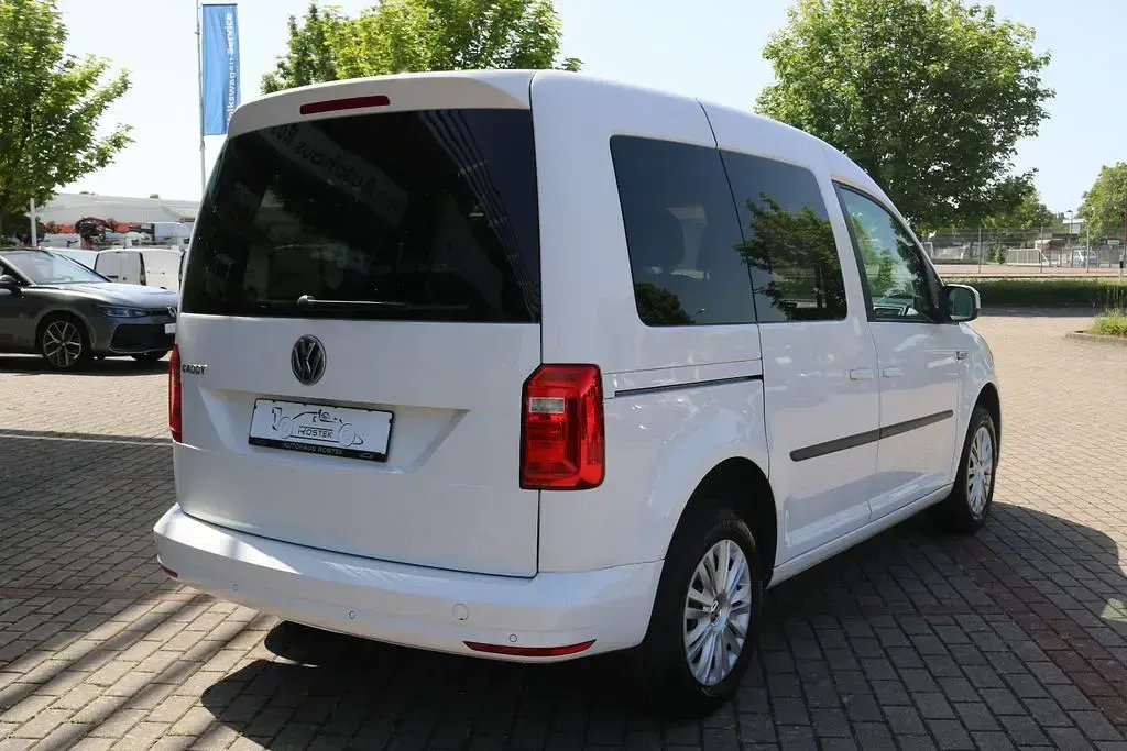 Gebraucht VW Caddy Trendline 102 PS (75 kW) 2020 Weiß Van / Kleinbus