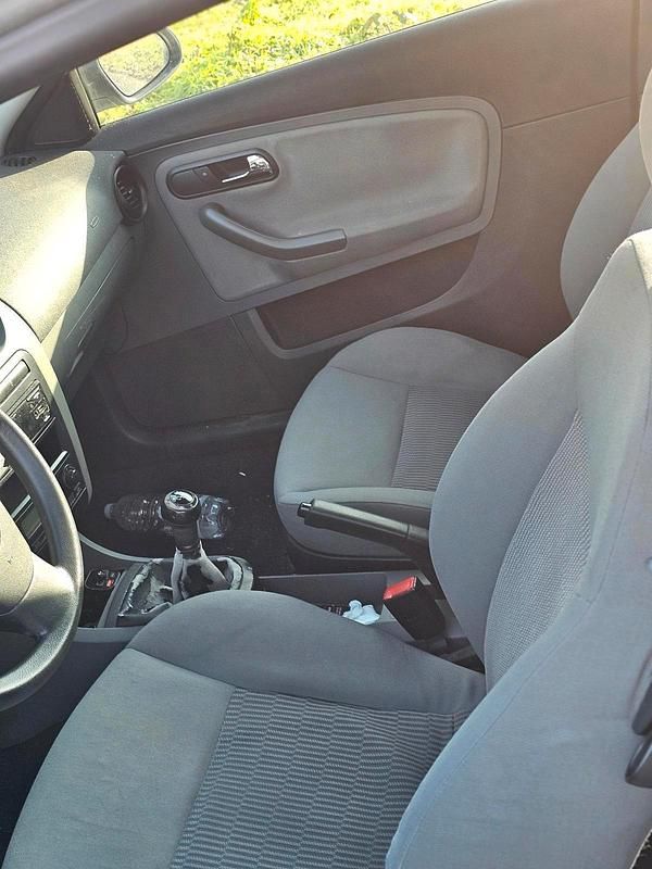 Gebraucht Seat Ibiza 75 PS (55 kW) 2003 Silber Kleinwagen