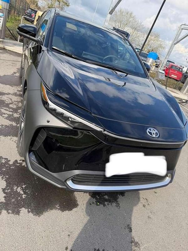 Gebraucht Toyota bZ4X 164 kW (224 PS) 2025 Schwarz SUV