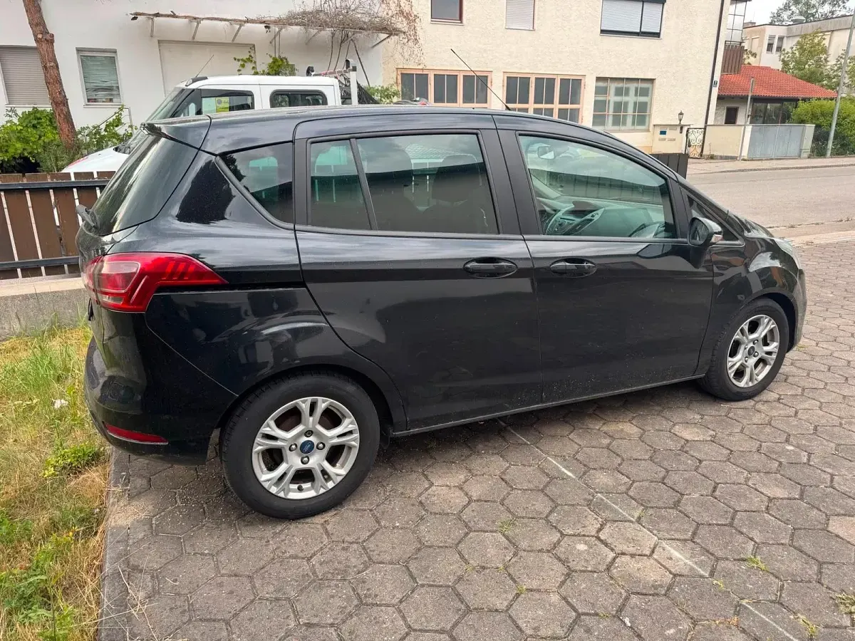 Gebraucht Ford B-MAX 95 PS (69 kW) 2014 Schwarz Van / Kleinbus