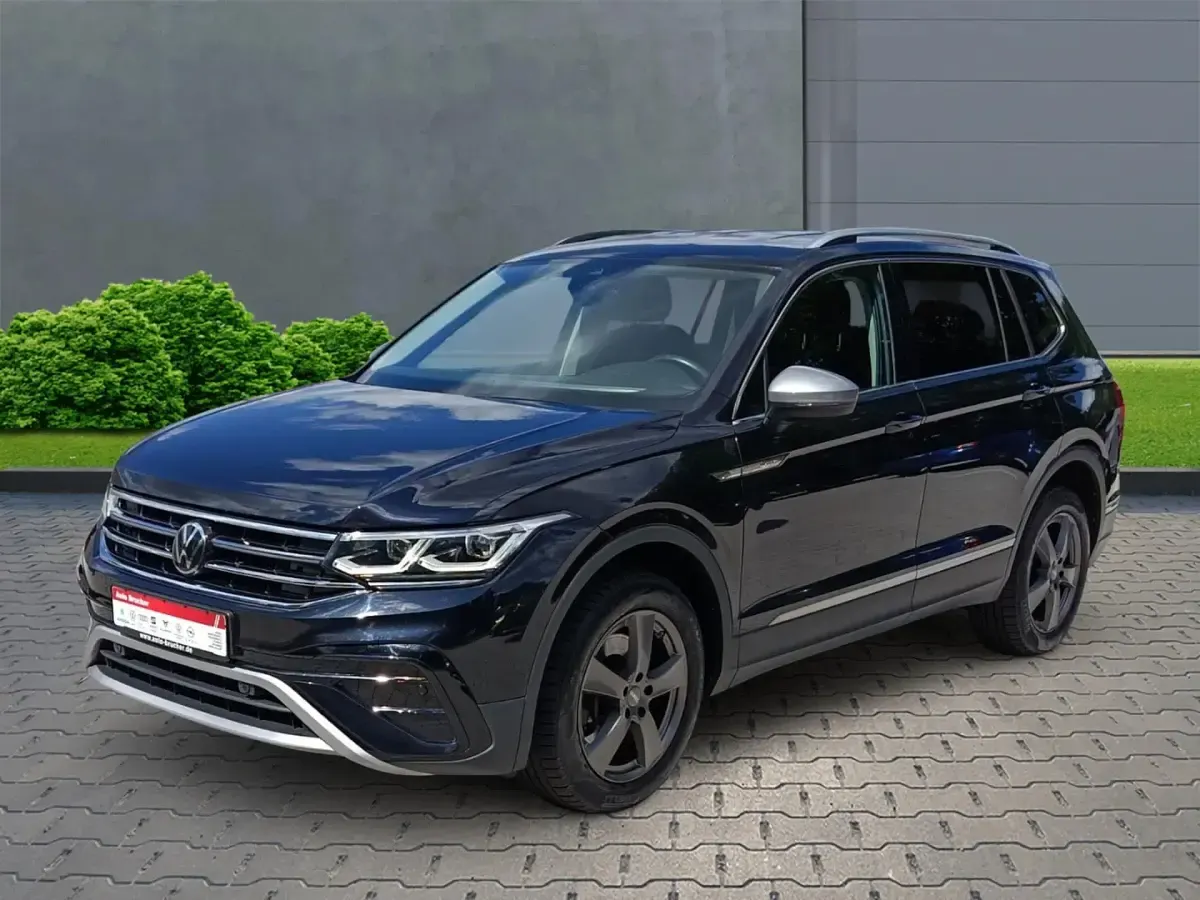 Gebraucht VW Tiguan Allspace Elegance 200 PS (147 kW) 2022 Schwarz SUV