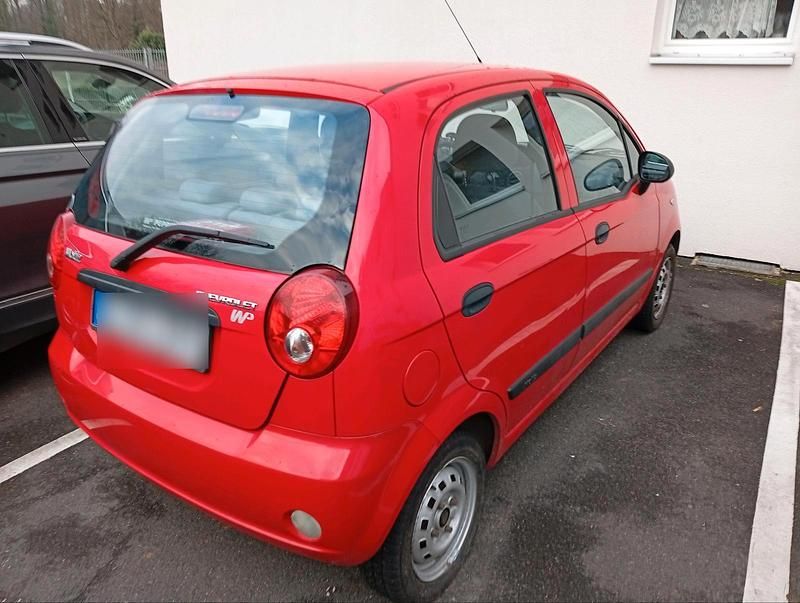 Gebraucht Chevrolet Matiz 800 PS (588 kW) 2009 Rot Kleinwagen