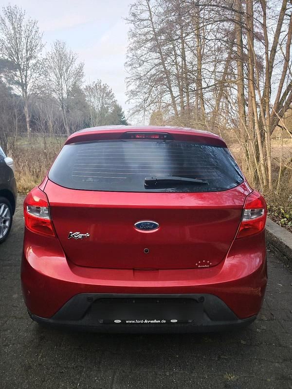 Gebraucht Ford Ka Cool & Sound Edition 86 PS (63 kW) 2018 Rot Kleinwagen