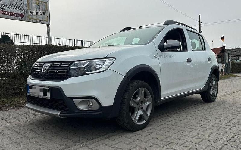 Gebraucht Dacia Sandero Stepway 90 PS (66 kW) 2019 Weiß Limousine