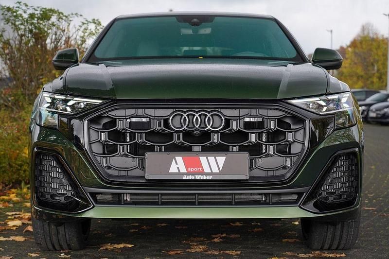 Neu Audi SQ8 Ambiente 507 PS (372 kW) 2025 Grün SUV