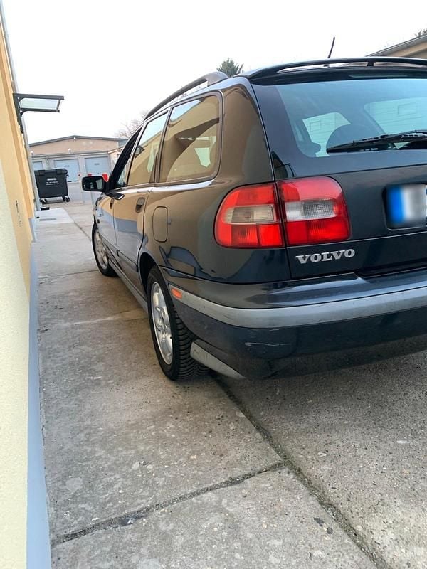 Gebraucht Volvo V40 116 PS (85 kW) 1998 Kombi