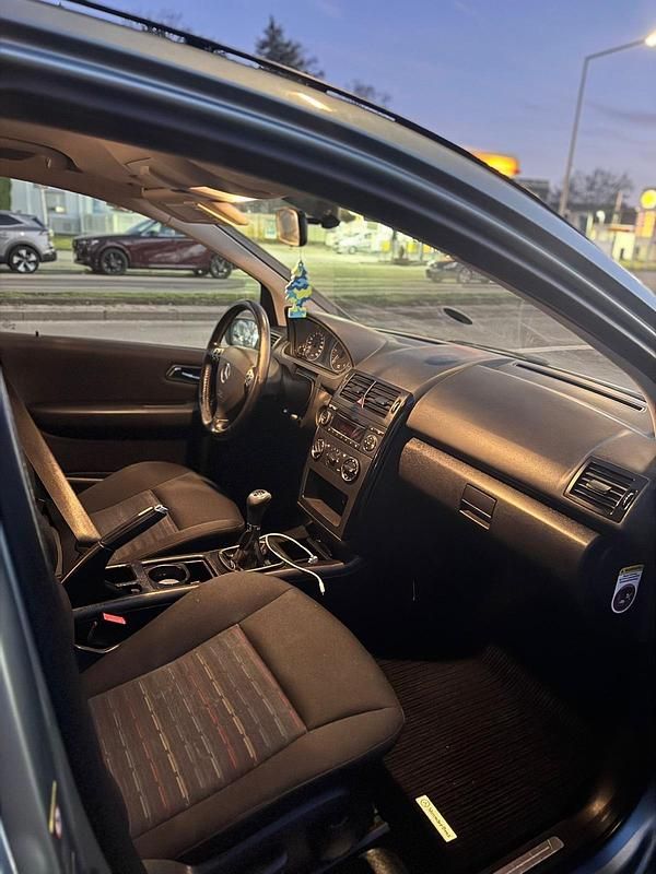 Gebraucht Mercedes A180 109 PS (80 kW) 2006 Grün Kleinwagen