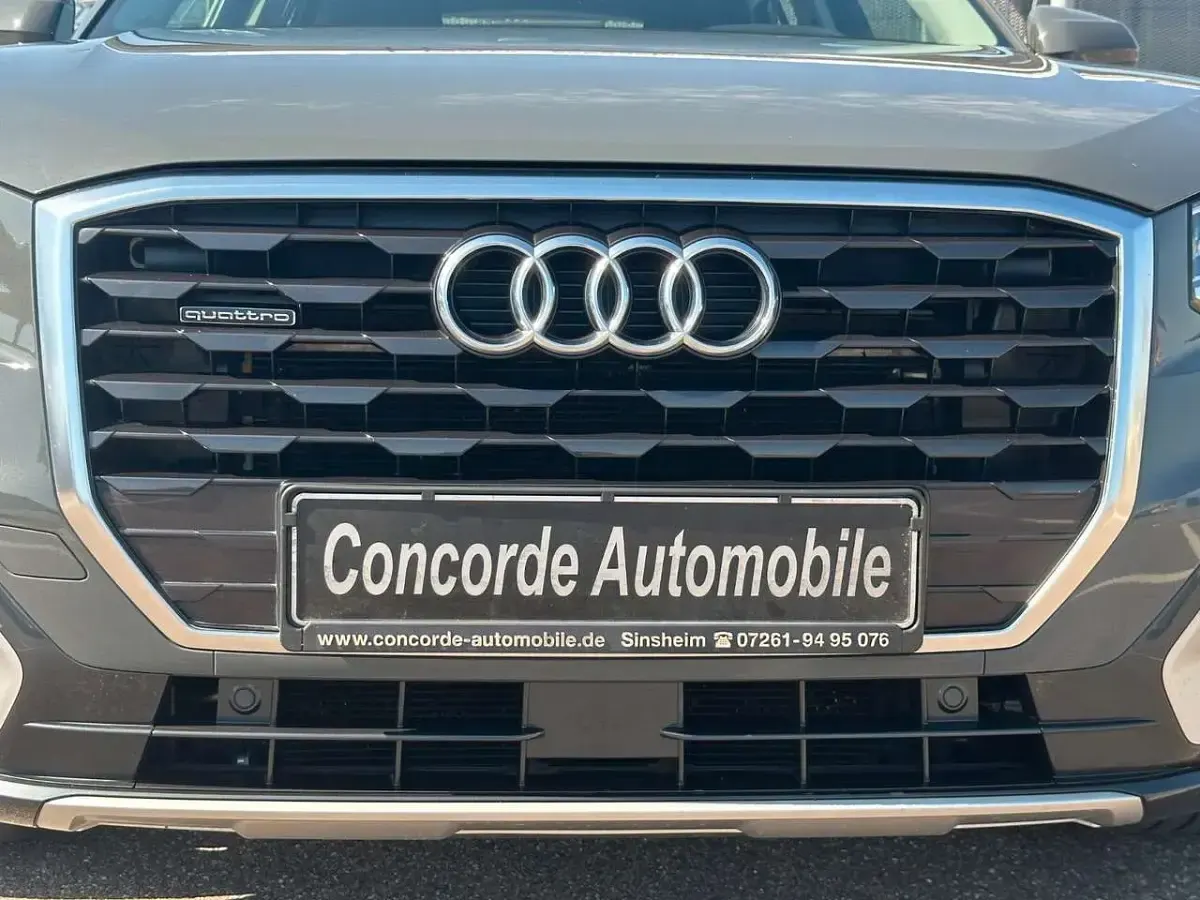 Gebraucht Audi Q2 Sport 150 PS (110 kW) 2019 Grau SUV