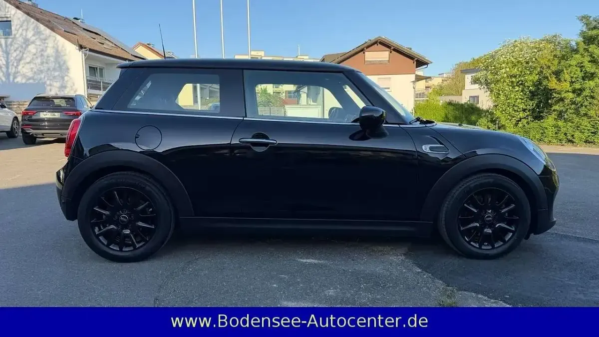 Usado Mini ONE 102 HP (75 kW) 2020 Preto Citadino