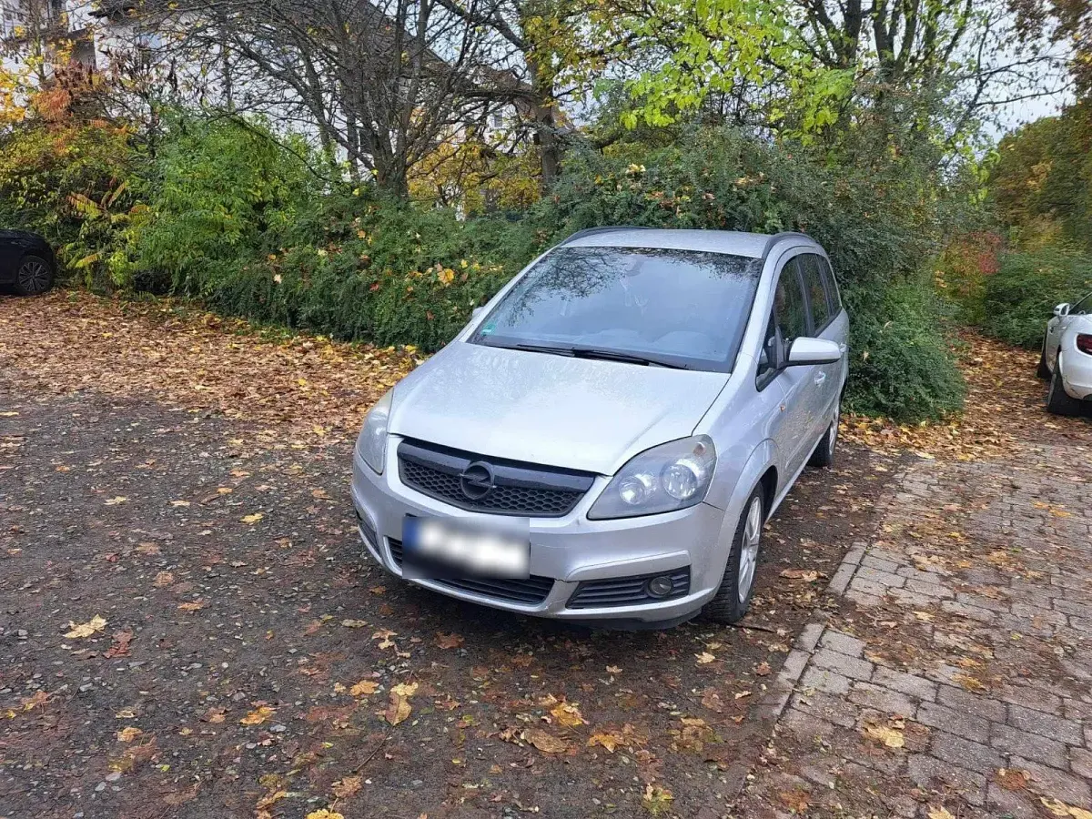 Gebraucht Opel Zafira 150 PS (110 kW) 2009 Silber Van / Kleinbus