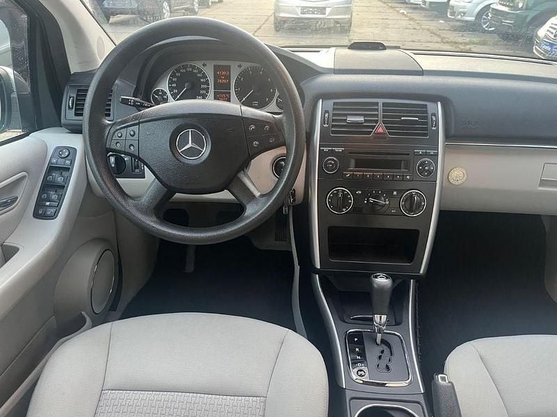 Gebraucht Mercedes B150 95 PS (69 kW) 2009 Blau Van / Kleinbus