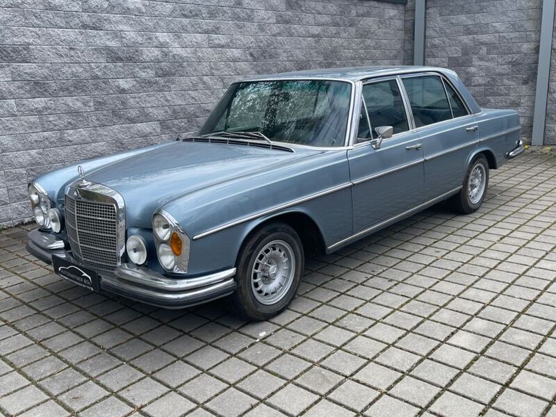 Gebraucht Mercedes 300 200 PS (147 kW) 1972 Blau Limousine