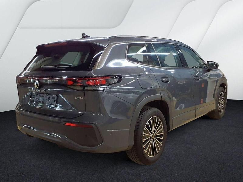 Gebraucht VW Tayron Life 150 PS (110 kW) 2025 Delfingrau metallic SUV