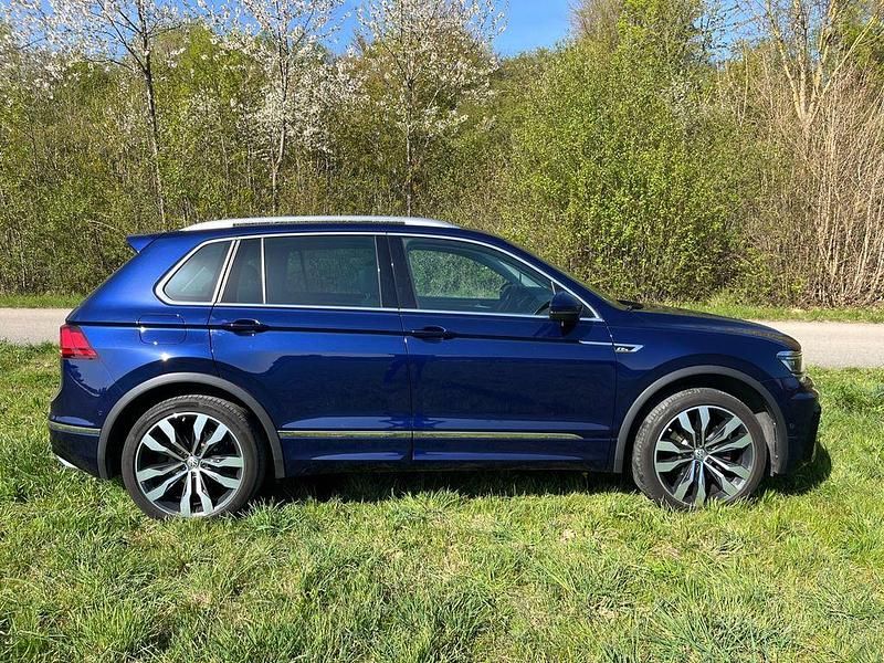 Używany VW Tiguan Highline 220 KM (161 kW) 2017 Niebieski SUV
