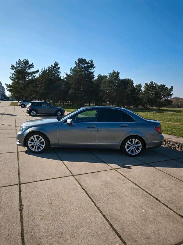 Gebraucht Mercedes C180 Avantgarde 156 PS (114 kW) 2012 Grau Limousine