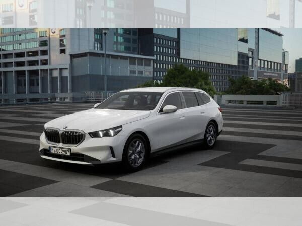 Weiß (alpinweiß uni) Neu 2025 BMW 520 Kombi | 48.650 € - Bild 1/4