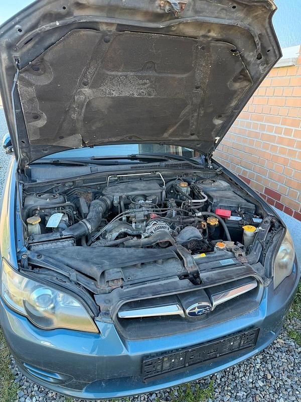Gebraucht Subaru Legacy 136 PS (100 kW) 2005 Blau Kombi