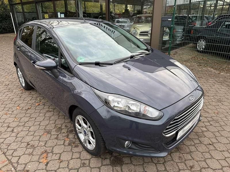 Grau Gebraucht 2014 Ford Fiesta Trend Kleinwagen | 5.800 € (Guter Preis) - Bild 1/4