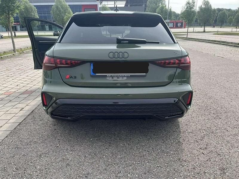Gebraucht Audi A3 S-Line 150 PS (110 kW) 2024 Grün Kombi