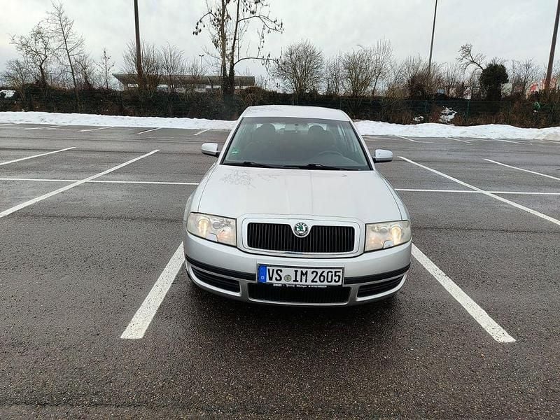 Gebraucht Skoda Superb 116 PS (85 kW) 2005 Silber Limousine