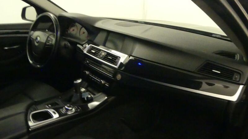 Gebraucht BMW 520 184 PS (135 kW) 2011 Black sapphire metallic Kombi