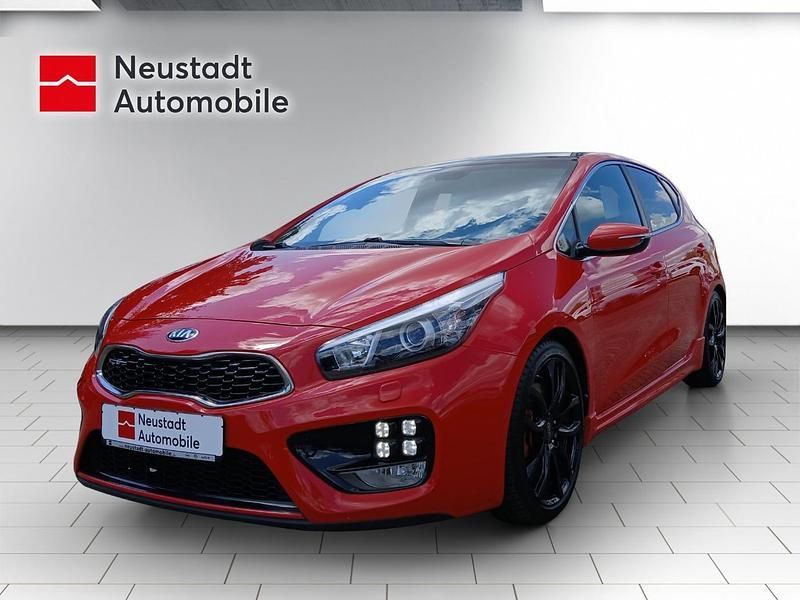 Rot Gebraucht 2017 Kia Ceed GT Turbo Limousine | 16.980 € (Fairer Preis) - Bild 1/4