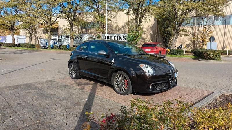 Schwarz Gebraucht 2010 Alfa Romeo MiTo Quadrifoglio Verde Kleinwagen | 5.500 € (Fairer Preis) - Bild 1/4